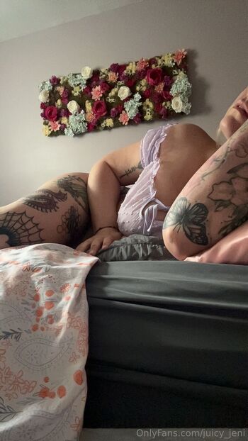 JuicyJen / juicy_jeni nude photo #4