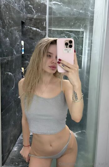 Katie Free Page / juicy_katie nude photo #10