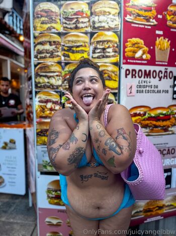 Avril BBW Feedee Big ass / juicyangelbbw / juicyangel_bbw nude photo #17