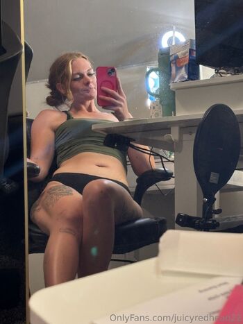 JuicyRedHead2 / juicyredhead22 nude photo #14