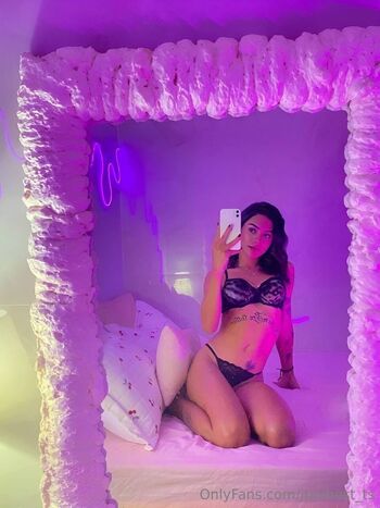 Juju / jujubest_ts nude photo #8