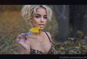 Juleeya Reutova FRE / juleeya_69 nude photo #4