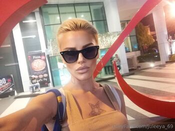 Juleeya Reutova FRE / juleeya_69 nude photo #16