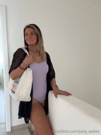 Julia / julia_weber nude photo #14
