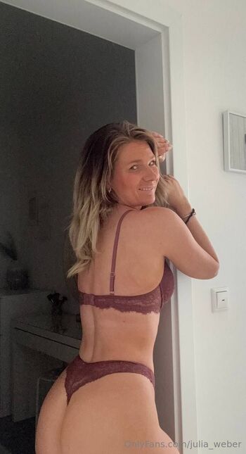 Julia / julia_weber nude photo #18