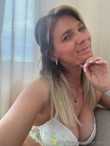 Julia / julia_weber nude photo #21