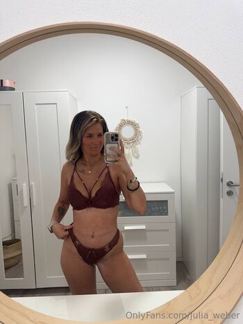 Julia / julia_weber nude photo #26