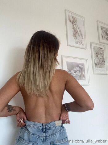 Julia / julia_weber nude photo #28