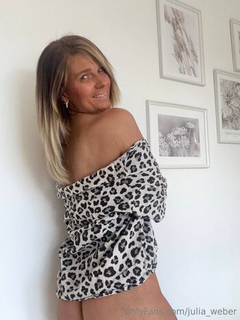 Julia / julia_weber nude photo #29