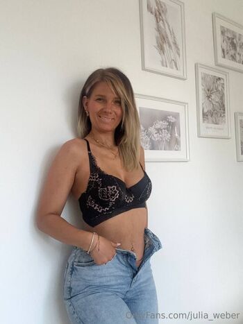 Julia / julia_weber nude photo #35