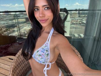 Julia Brook / juliaabrooks nude photo #8