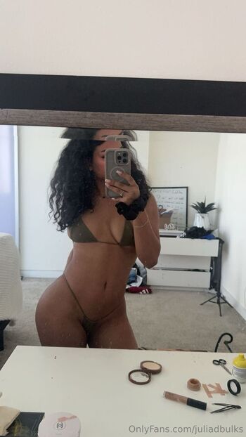 juliadbulk / juliadbulks nude photo #9