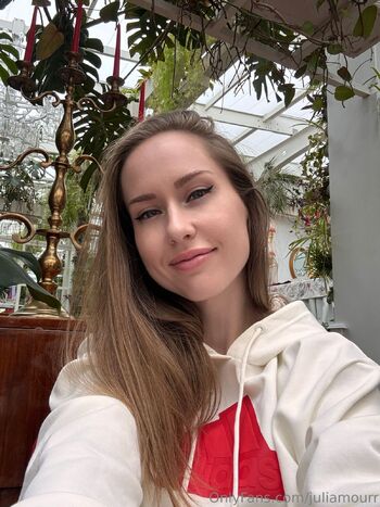 Juli Amou / juliamourr nude photo #24