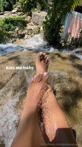 𝙹𝚞𝚕𝚒𝚊𝚗𝚊 ᴶᵃᵐᵃⁱᶜᵃ / julianajuggz / juli.jamaica nude photo #1