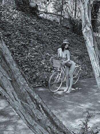 Julia Roca FRE / juliarocaxfree / juliarocax nude photo #9