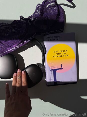 Julia Römmel / juliaroemmelt nude photo #14