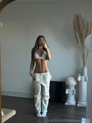 Julia Sandova / juliasandoval / julialynnsandoval / jlstweetz nude photo #30