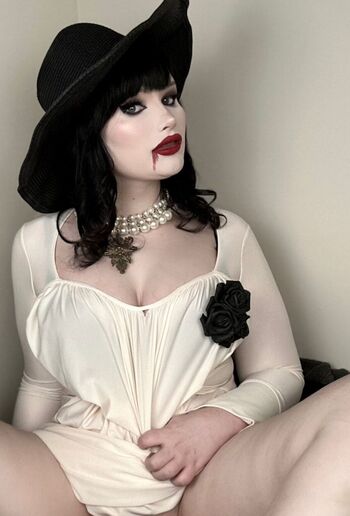 Julie / juliephilia nude photo #45