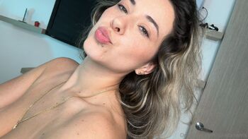 Juliet / julietaharris nude photo #8