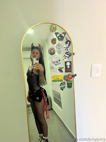 Jull / jullyjuicy nude photo #18