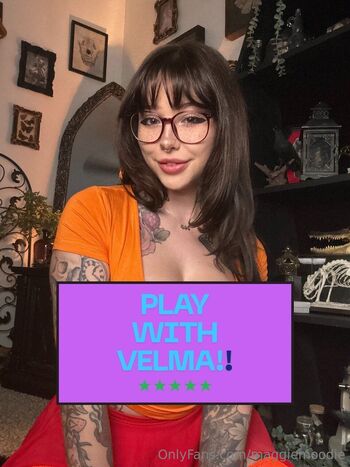 Junes Free Pag / juneeberrifree nude photo #4