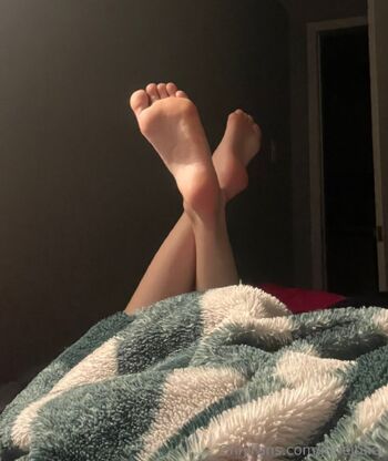 June Julie / junejuliet nude photo #8