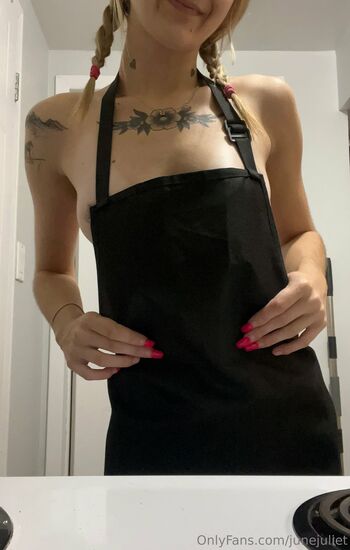 June Julie / junejuliet nude photo #20