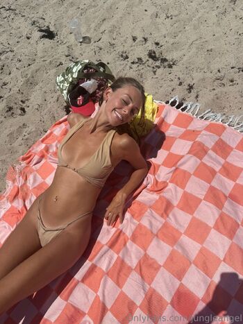 Leila Lov / jungleangel nude photo #30