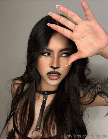 Sweet sinner Junne / junneliu nude photo #15