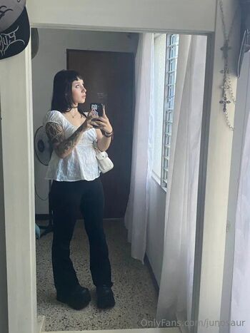 Jun / junosaur nude photo #7