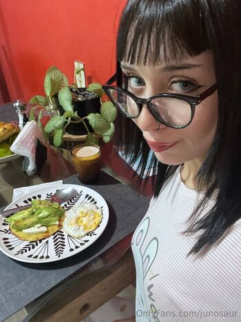 Jun / junosaur nude photo #15