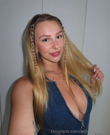 Just-wingit (FREE / just-wingitfree nude photo #1