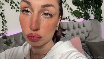 OnlyFans / just_esther nude photo #7