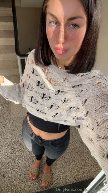 OnlyFans / just_esther nude photo #10