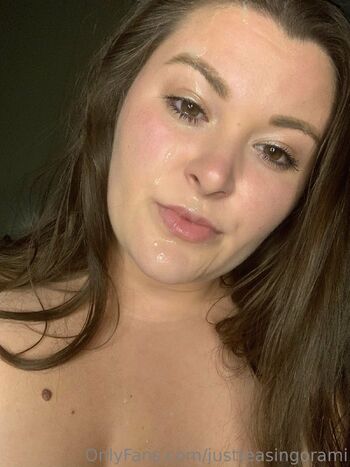 Willo / justteasingorami nude photo #2