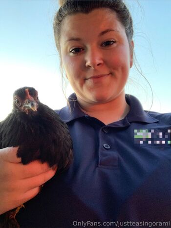 Willo / justteasingorami nude photo #15