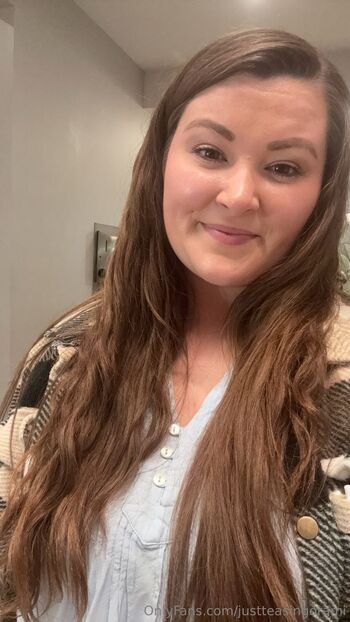 Willo / justteasingorami nude photo #16