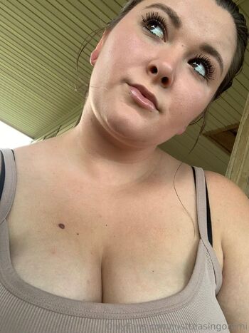 Willo / justteasingorami nude photo #17