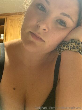 Willo / justteasingorami nude photo #18