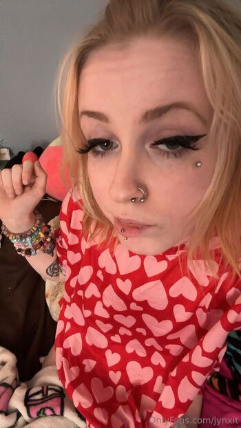 OnlyFans / jynxit nude photo #9