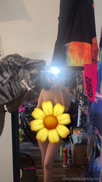 OnlyFans / jynxit nude photo #18