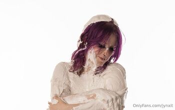 OnlyFans / jynxit nude photo #32