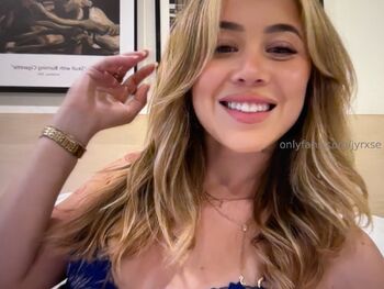 Jaz . . . / jyrxse nude photo #3