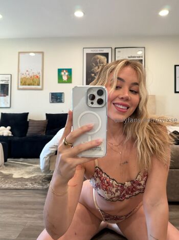 Jaz . . . / jyrxse nude photo #14