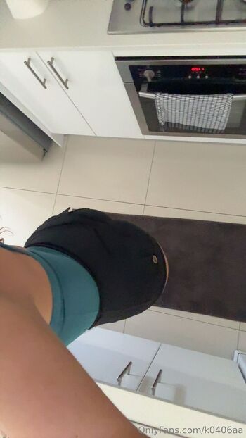 keek / k0406aa nude photo #15