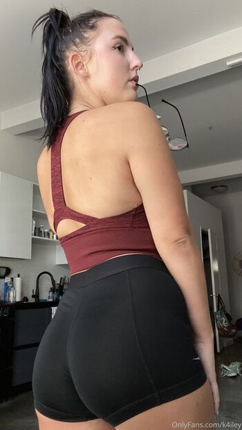 kailey with a fou / k4iley nude photo #5