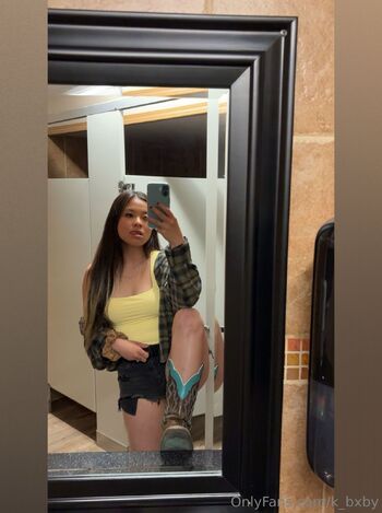 K Bxb / k_bxby nude photo #2