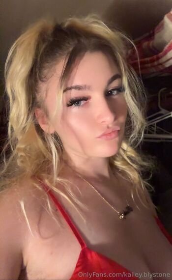 kaile / kailey.blystone nude photo #25