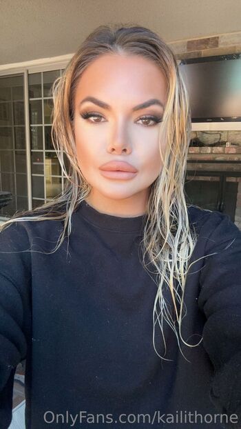 Kaili Thorn / kailithorne nude photo #26