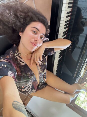 Kaira Xaen wild in 0utd00 / kaira_xaen nude photo #18